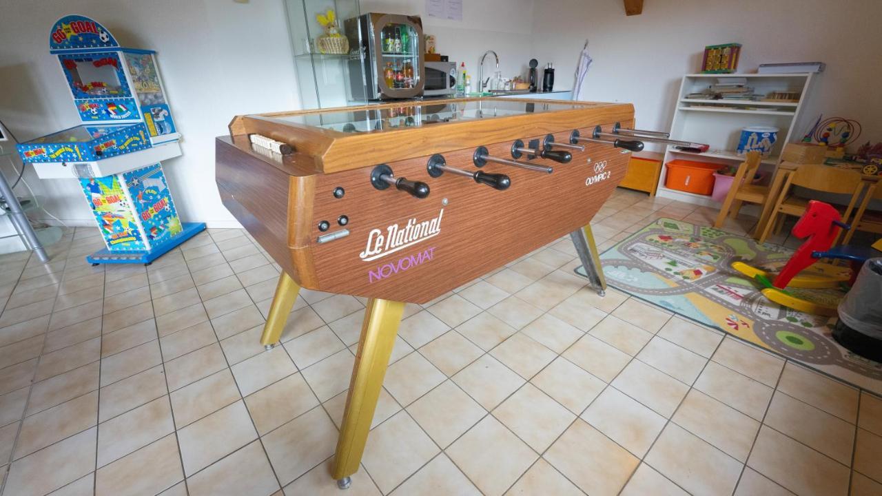 Delemont Youth Hostel Luaran gambar