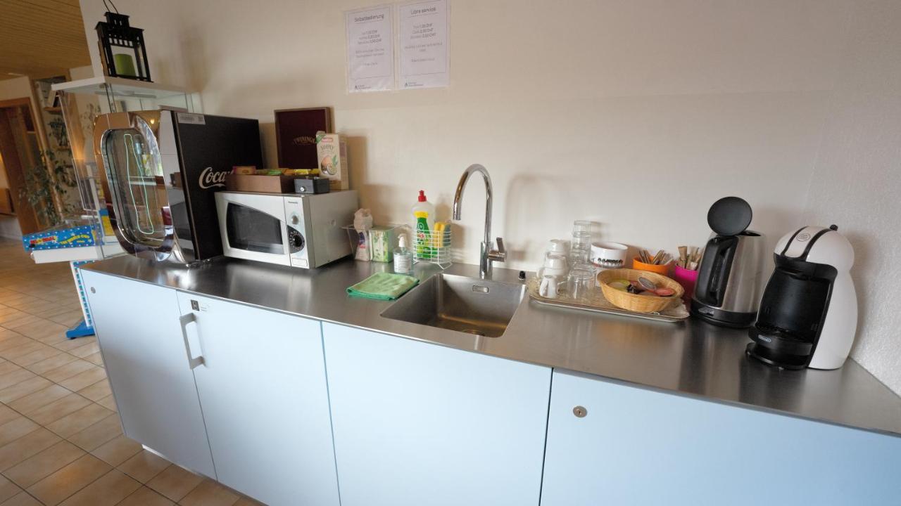 Delemont Youth Hostel Luaran gambar
