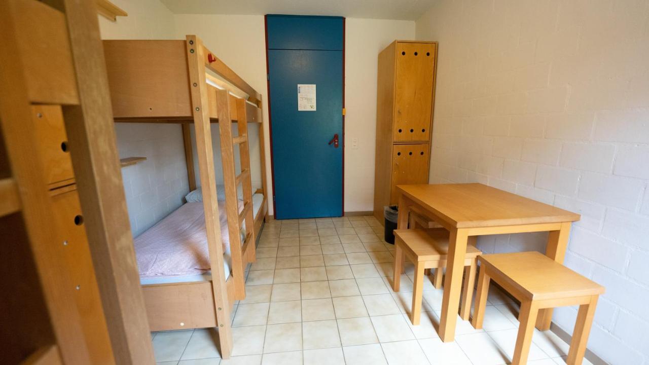 Delemont Youth Hostel Luaran gambar