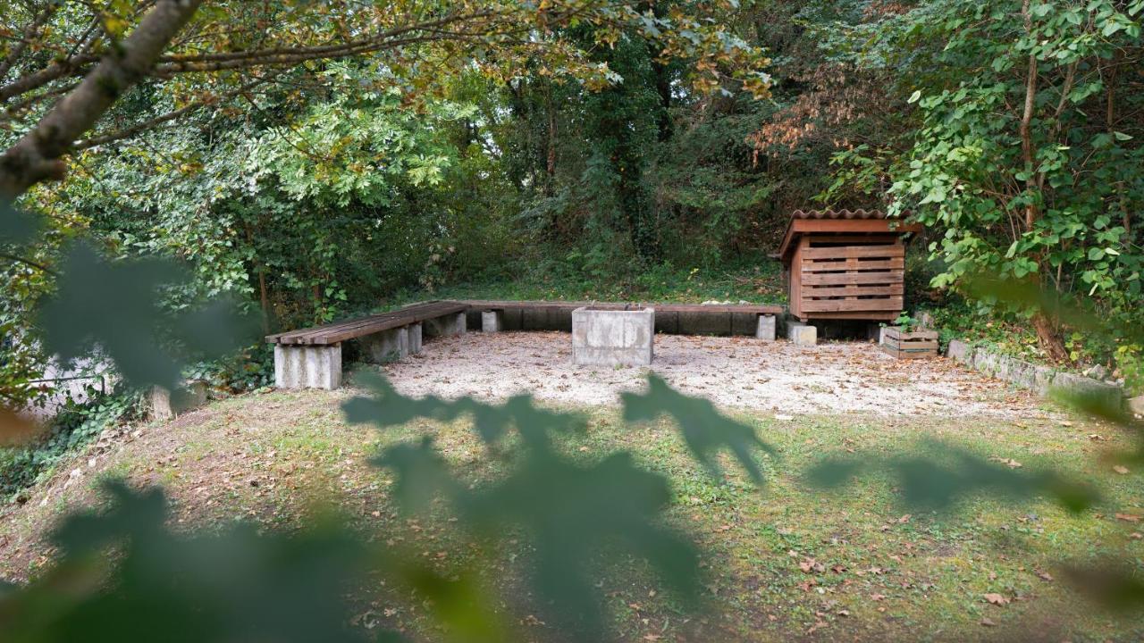 Delemont Youth Hostel Luaran gambar