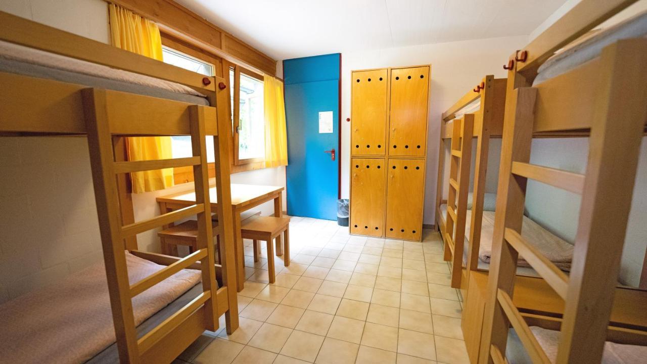 Delemont Youth Hostel Luaran gambar