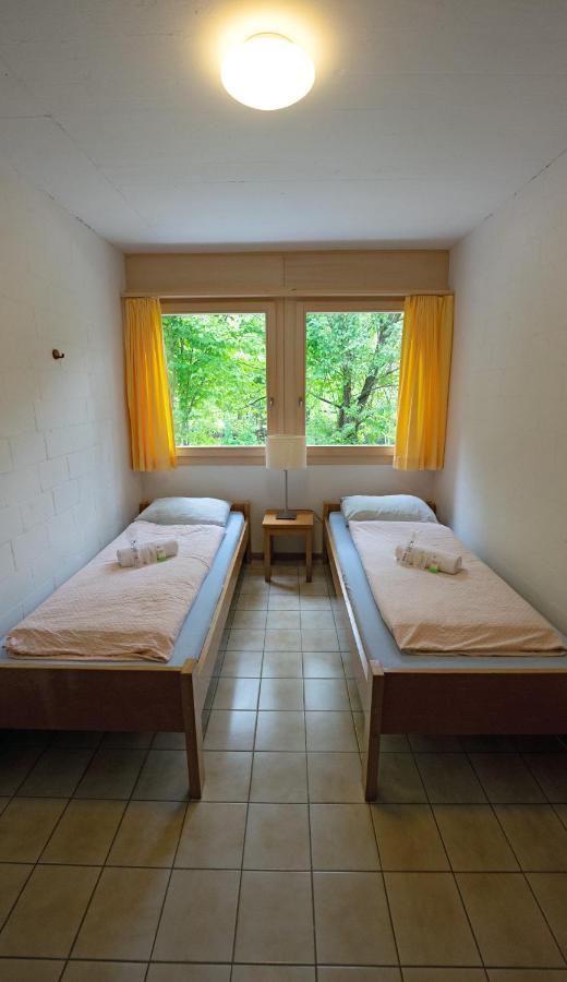 Delemont Youth Hostel Luaran gambar