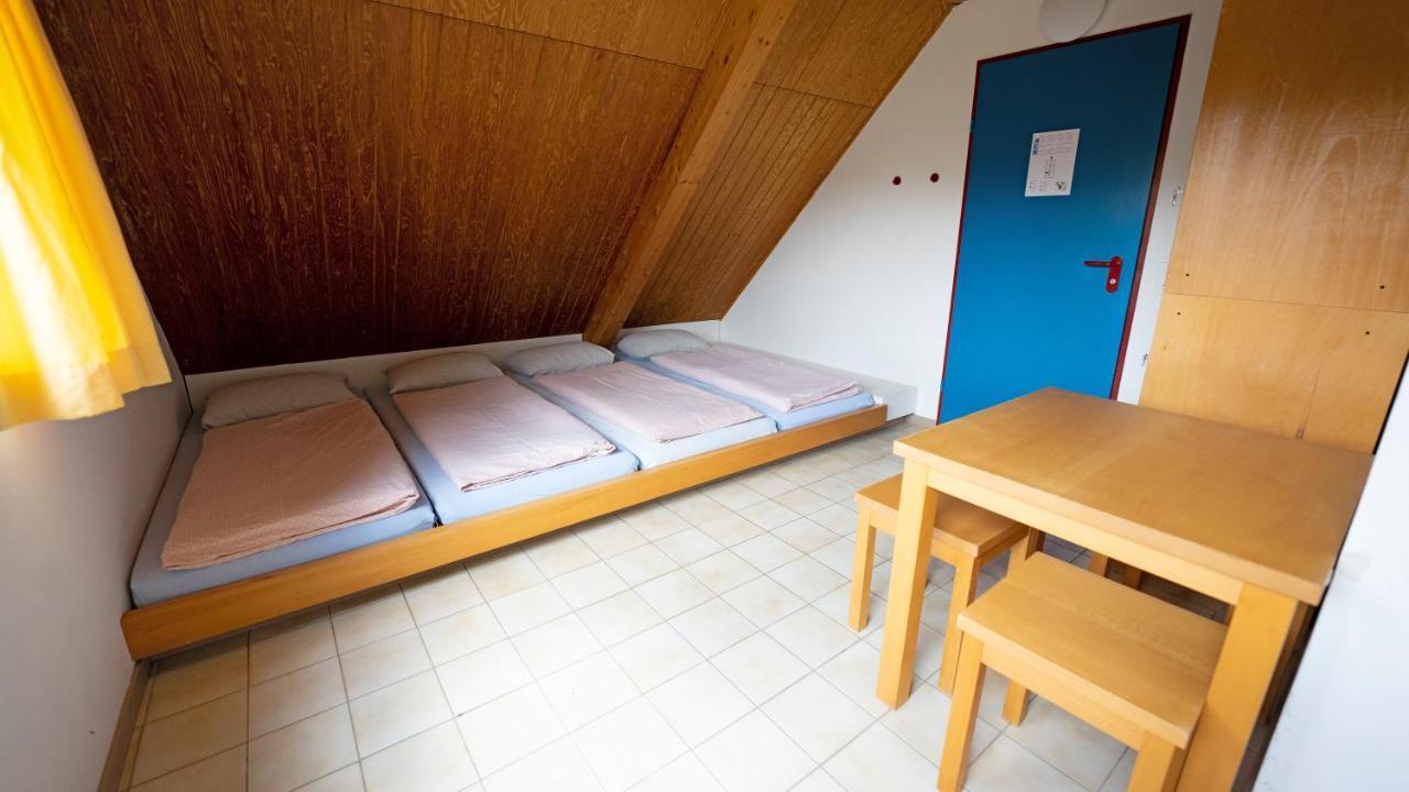Delemont Youth Hostel Luaran gambar