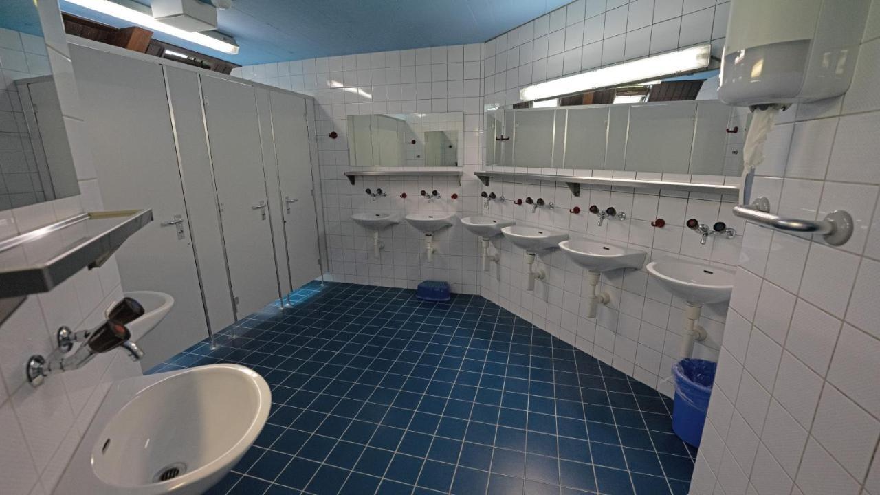 Delemont Youth Hostel Luaran gambar